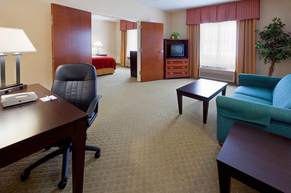 Best Western Plus Wilkes Barre-Scranton Airport Hotel Pittston Экстерьер фото