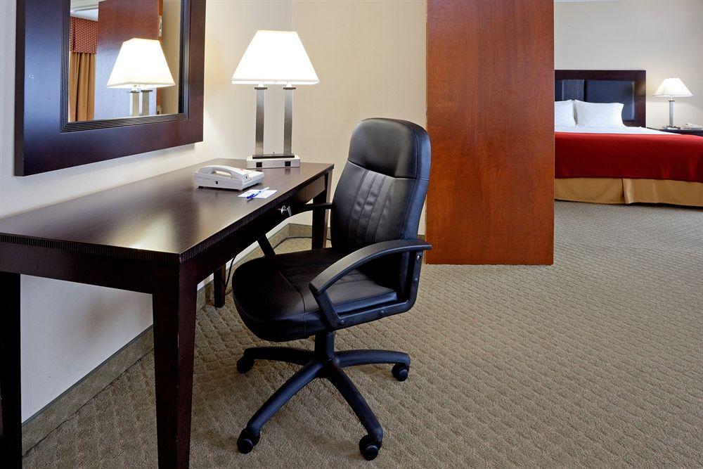 Best Western Plus Wilkes Barre-Scranton Airport Hotel Pittston Экстерьер фото
