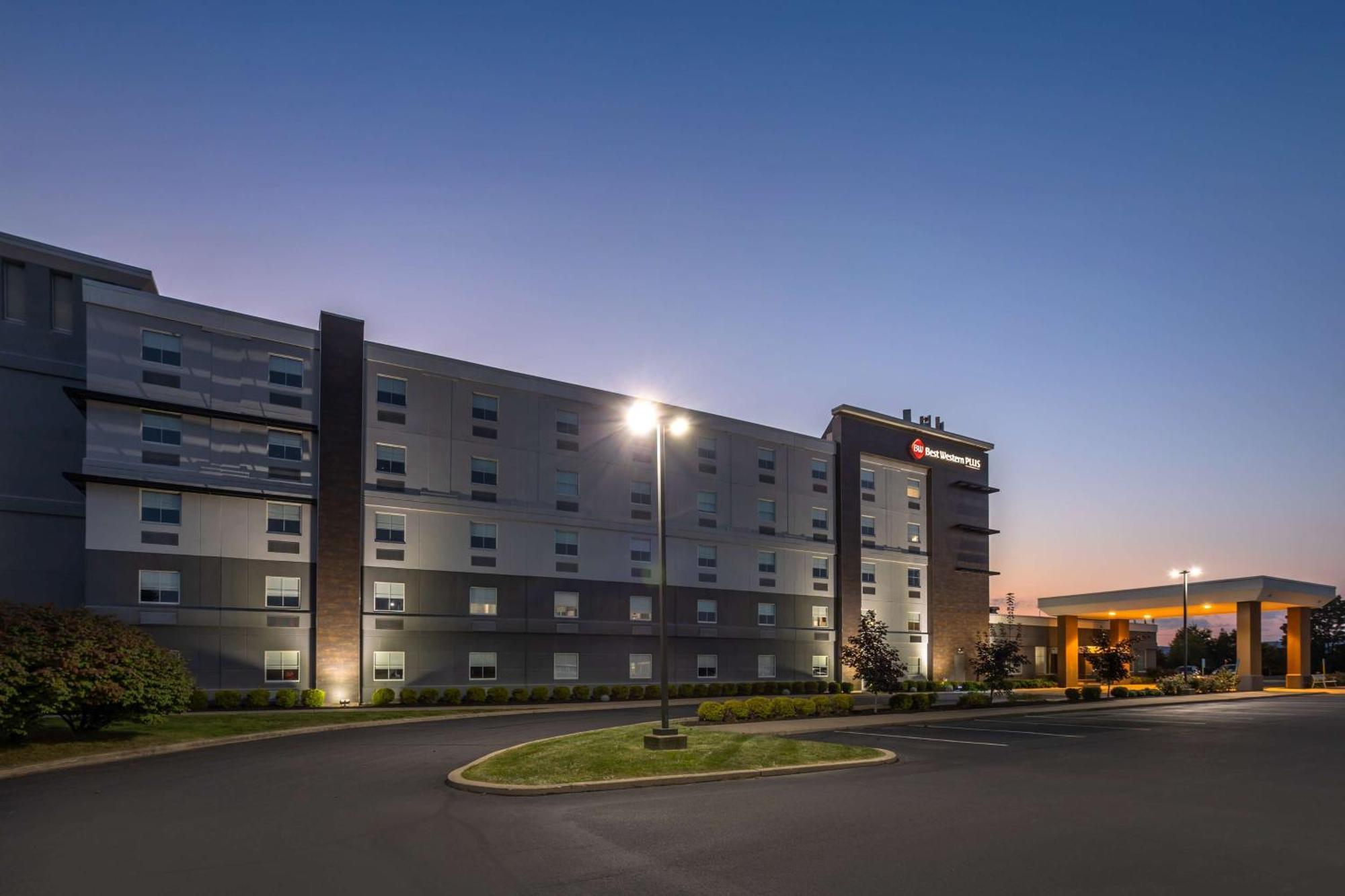 Best Western Plus Wilkes Barre-Scranton Airport Hotel Pittston Экстерьер фото
